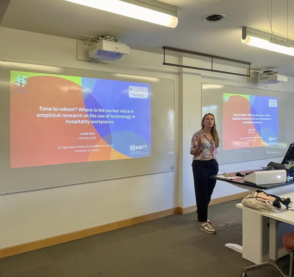 Agnieszka presenting